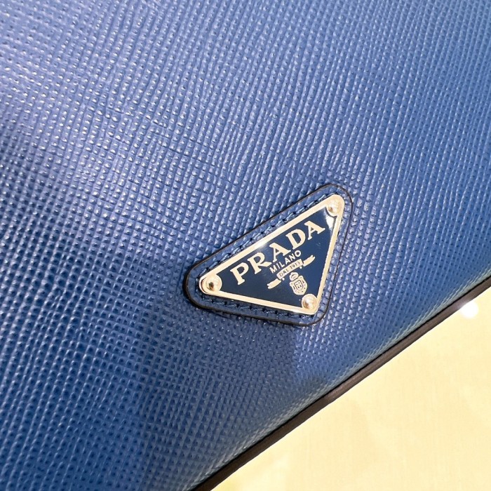 Saffiano Cuir Triangle Logo Embossed Wristlet Pouch“25*17*5CM”-057=
