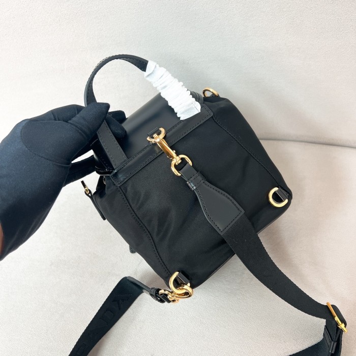 Black Medium Re-Nylon Backpack“18*15*11CM”-087=