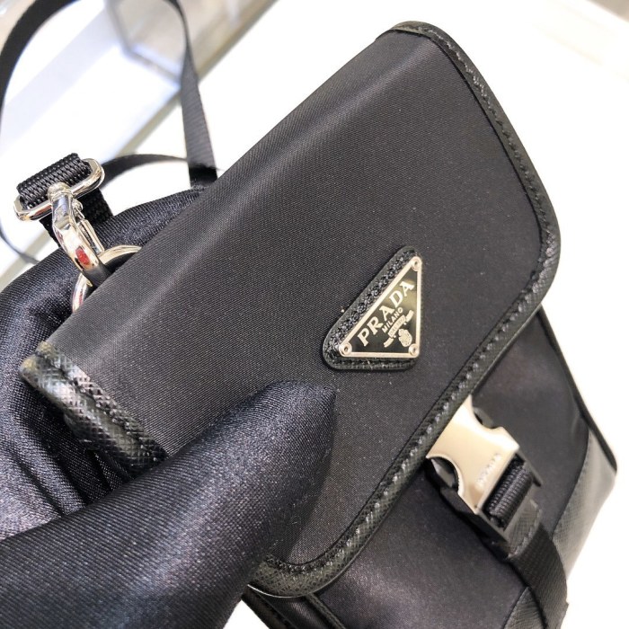 Re-Nylon And Leather Smartphone Case“19*12*2.5CM”-054=