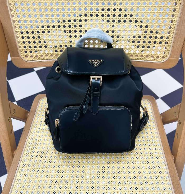 Re-Nylon And Brushed Leather Backpack“25*20.5*11.5CM”-088=