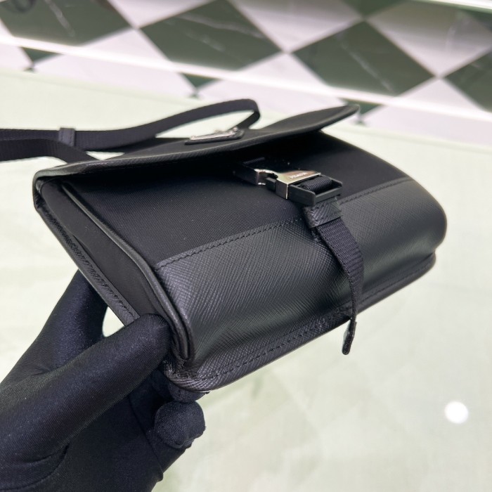 Re-Nylon And Leather Smartphone Case“18*14*3CM”-054=