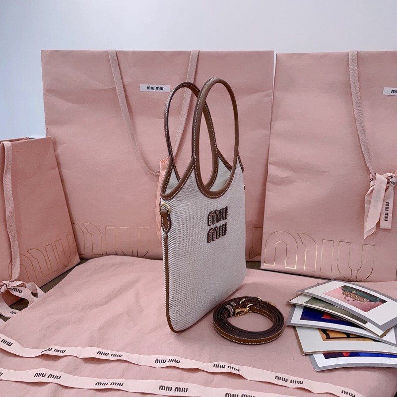 lVY Canvas And Leather Bag“24*20CM”-026=