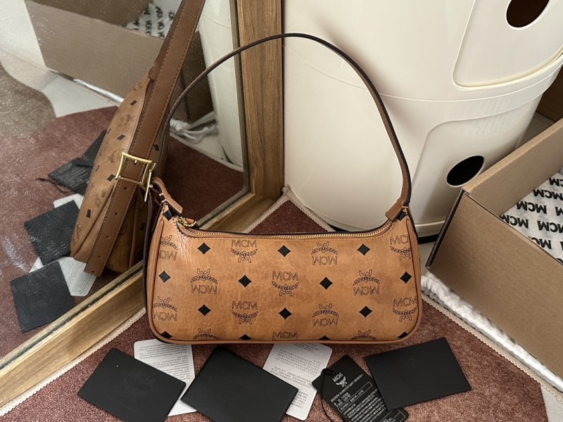 Aren Shoulder Bag in Visetos Bag“26.5*13.5*6.5CM”-062=