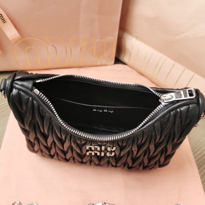 Matelassé Nappa Leather Shoulder Bag“21*16.5*5.5CM”-089=