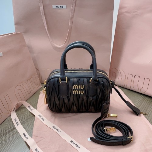 Arcadie Matelassé Nappa Leather Bag“19*13*6CM”-0801=