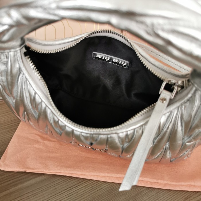 Wander Matelassé Nappa Lleather Hobo Bag“23*13*7CM”-059=