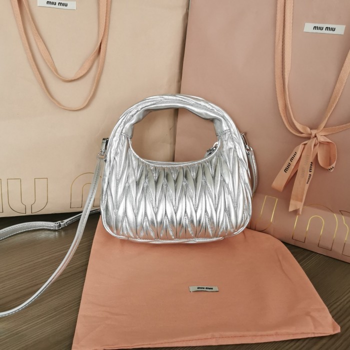 Wander Matelassé Nappa Lleather Hobo Bag“23*13*7CM”-059=