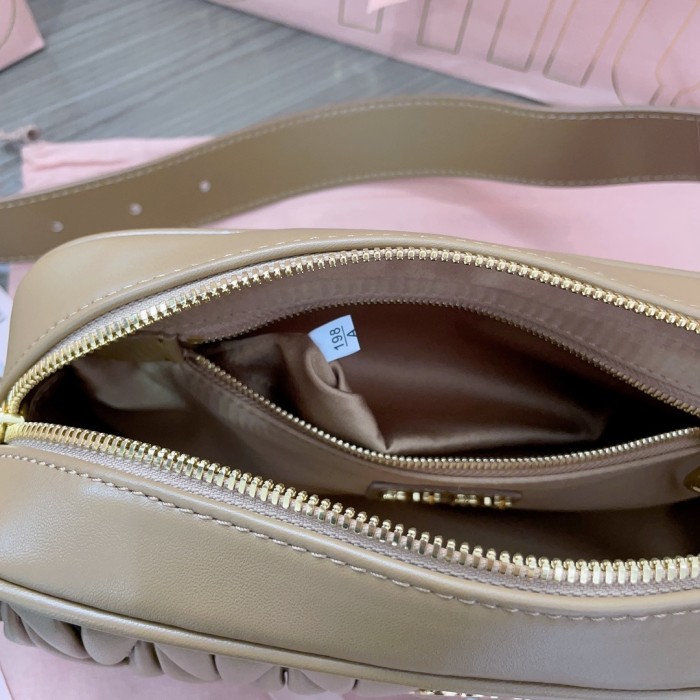 Matelassé Nappa Leather Shoulder Bag“21*16.5*5.5CM”-089=