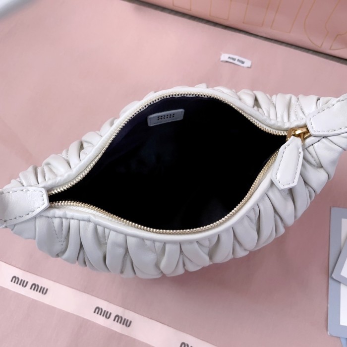 Matelassé nappa leather pouch“15*8.5*8CM”-057=