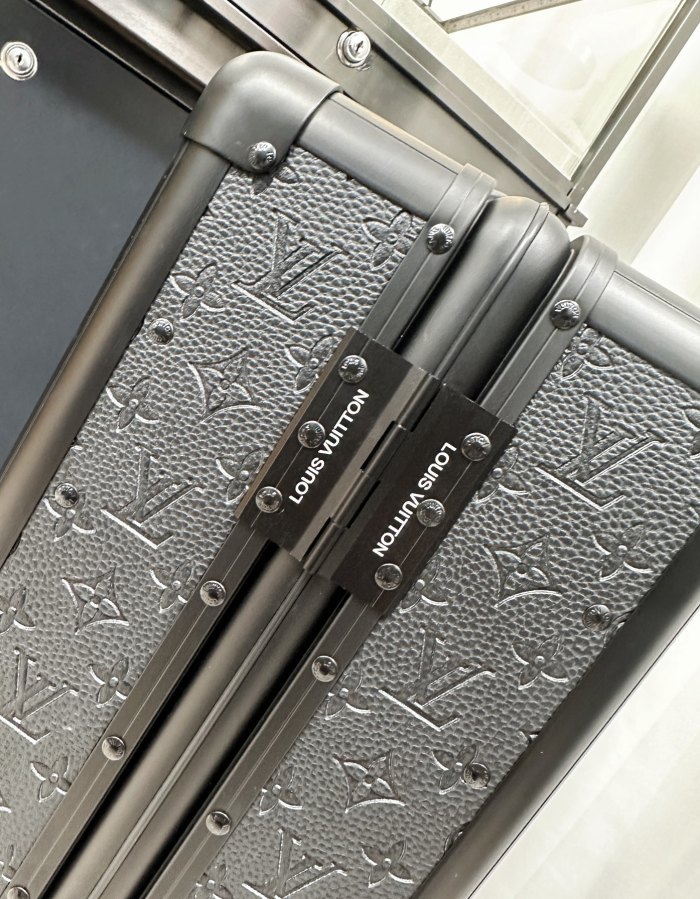 Monogram 28inch-087=