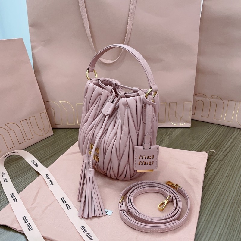 Matelassé Nappa Leather Bucket Bag“17*15*10CM”-058=