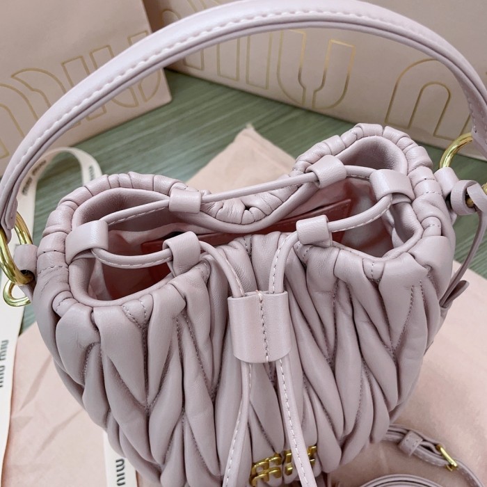 Matelassé Nappa Leather Bucket Bag“17*15*10CM”-058=