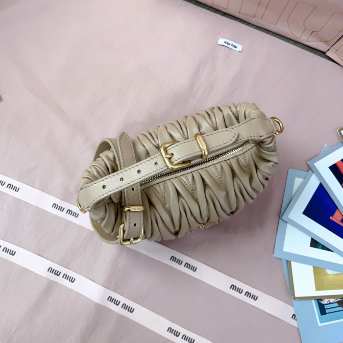 Matelassé nappa leather pouch“15*8.5*8CM”-057=