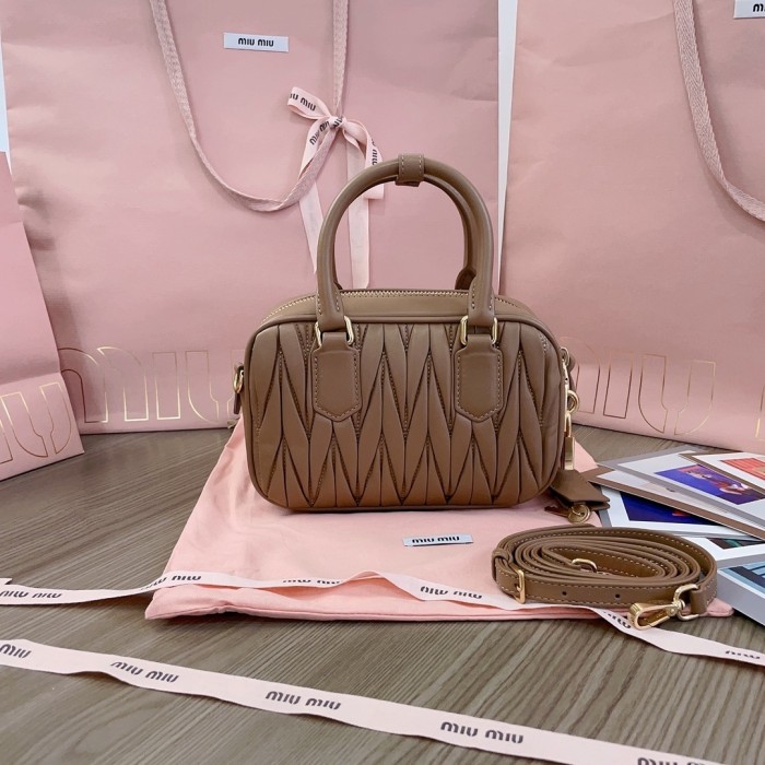 Arcadie Matelassé Nappa Leather Bag“19*13*6CM”-0801=