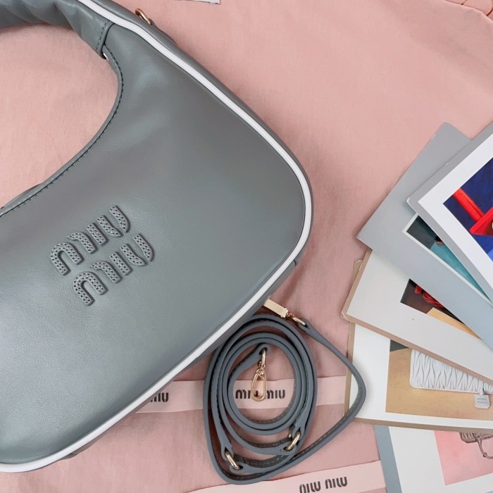 Wander Leather Handbag“20*13*7CM”-0501=