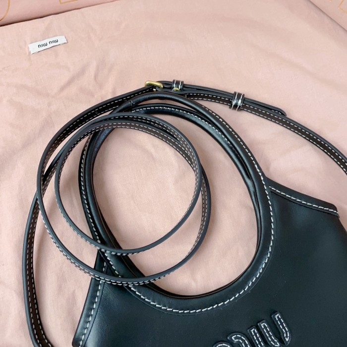 lVY Nappa Leather Bag“24*20CM”-037=