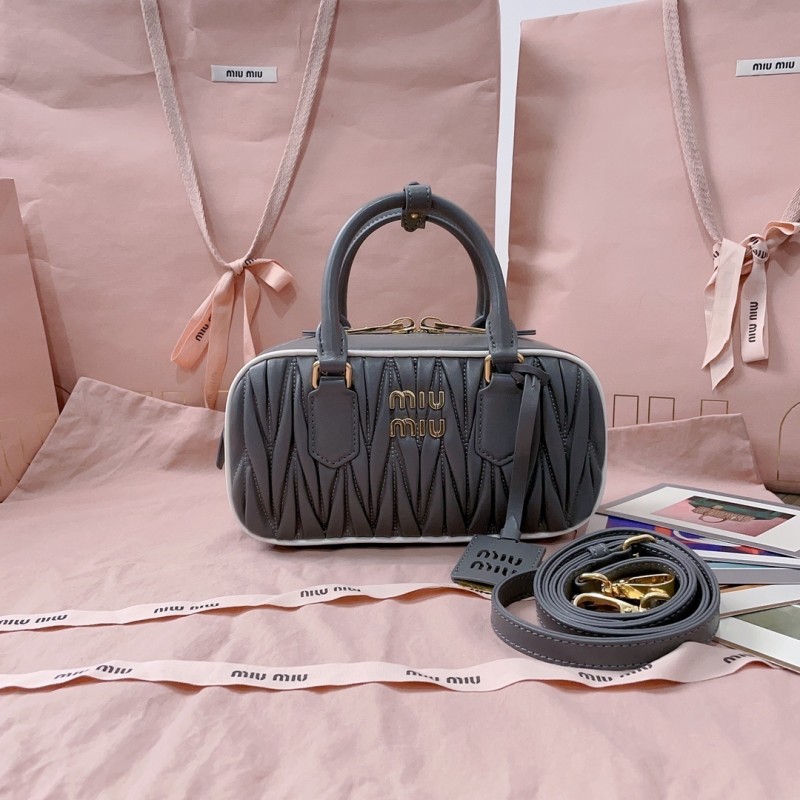Arcadie Matelassé Nappa Leather Bag“22*10.5*7.5CM”-0301=