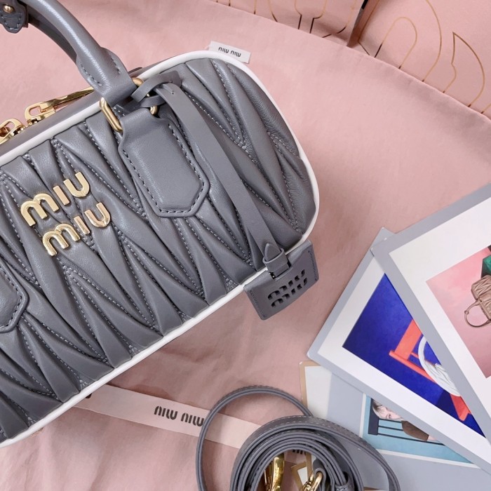 Arcadie Matelassé Nappa Leather Bag“22*10.5*7.5CM”-0301=