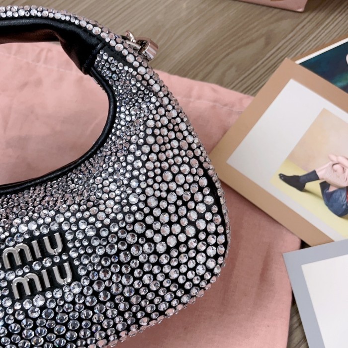 Wander Crystal-Embellished Shoulder Bag“17*10*6CM”-088=