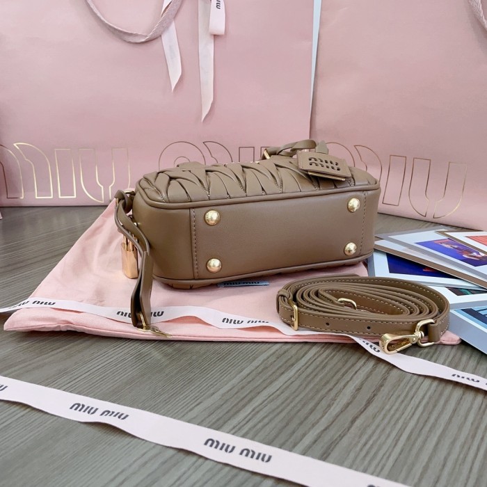 Arcadie Matelassé Nappa Leather Bag“19*13*6CM”-0801=