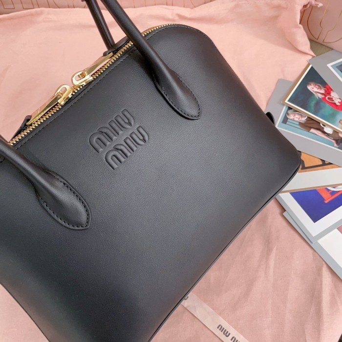 Logo-Embossed Shoulder Bag“33*21*13CM”-059=