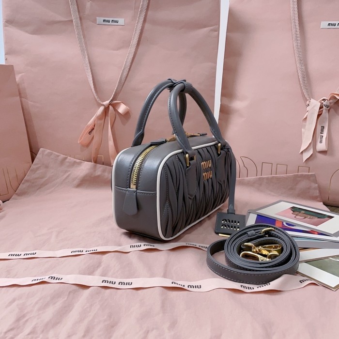 Arcadie Matelassé Nappa Leather Bag“22*10.5*7.5CM”-0301=