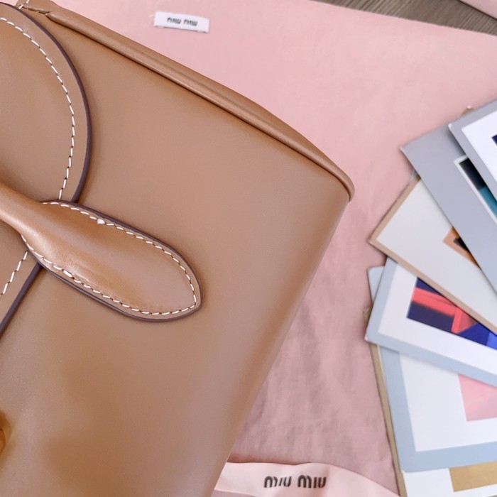 Aventure Nappa Leather Top-Handle Bag“28*15*11CM”-0501=