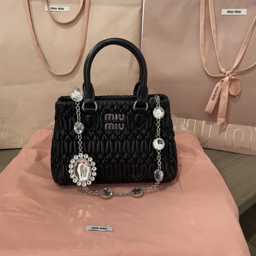 Matelassé Nappa Leather Handle Bag“20*16*11CM”-0501=