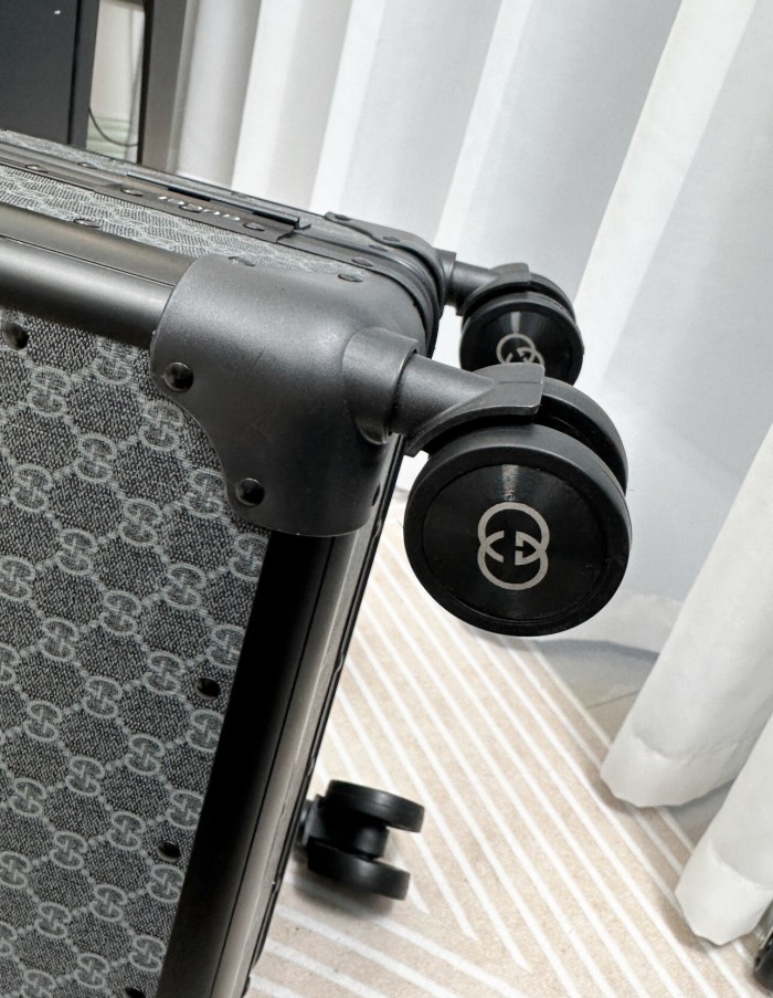 GG Supreme 28inch-057=