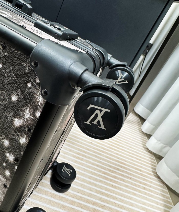 Monogram 28inch-087=