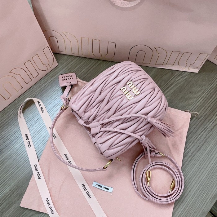 Matelassé Nappa Leather Bucket Bag“17*15*10CM”-058=