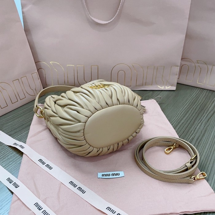 Matelassé Nappa Leather Bucket Bag“17*15*10CM”-058=