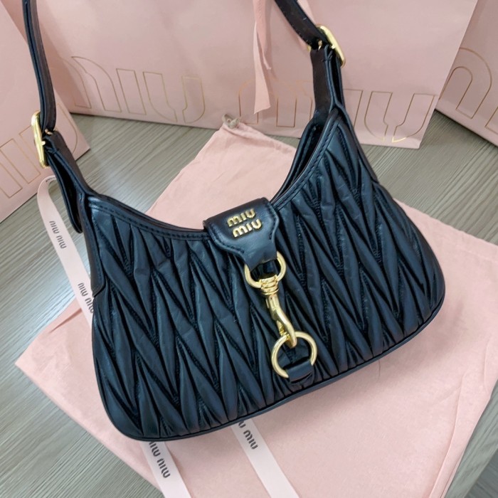 Matelassé Nappa Leather Handle Bag“20*16*11CM”-089=
