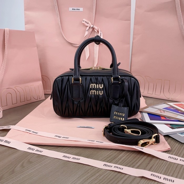 Arcadie Matelassé Nappa Leather Bag“22*10.5*7.5CM”-0301=