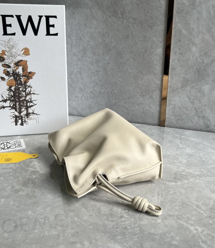 Mini Flamenco Clutch In Nappa Calfskin“22.5*18*9CM”-057=