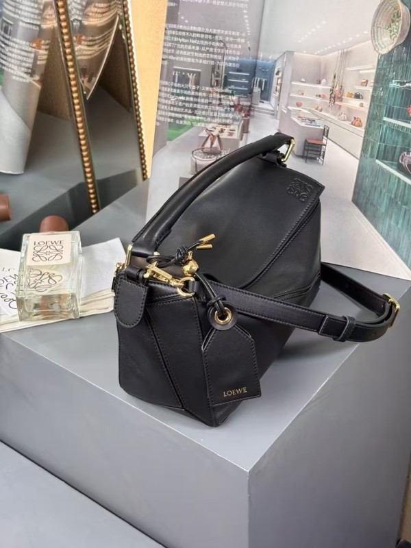 Small Featherlight Puzzle bag in nappa lambskin“24*16.5*10.5CM”-057=