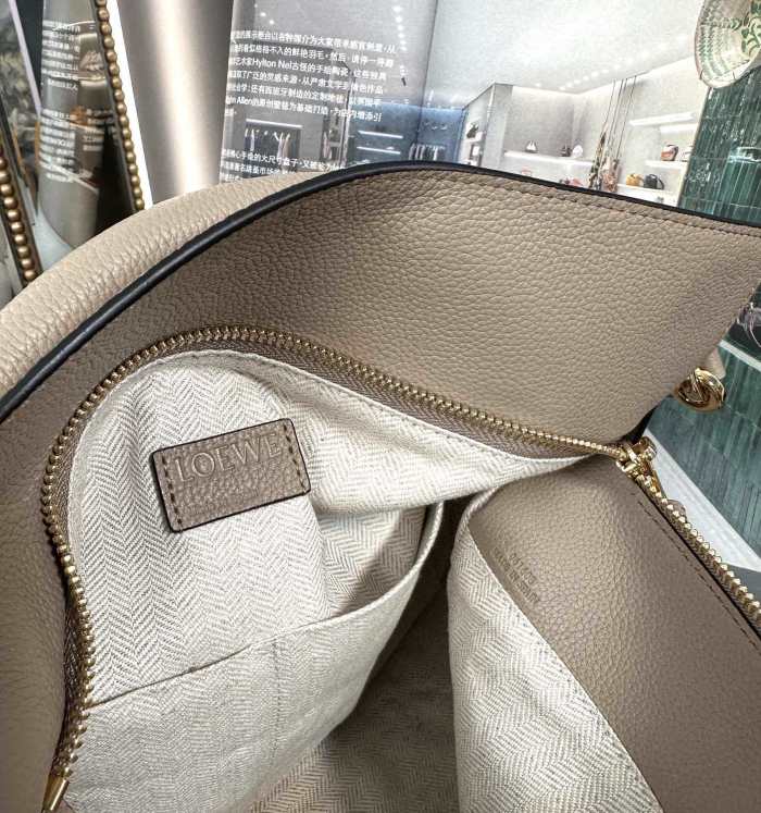 Medium Puzzle bag in soft grained calfskin“29*18*12CM”-027=