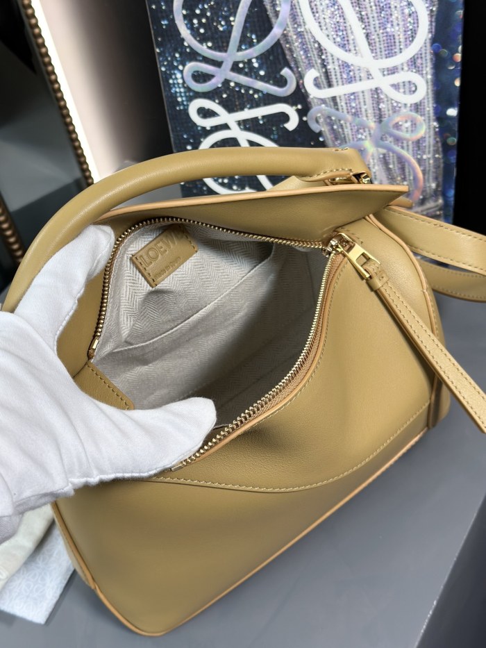 Small Puzzle Edge bag in classic calfskin“24*16*10.5CM”-086=