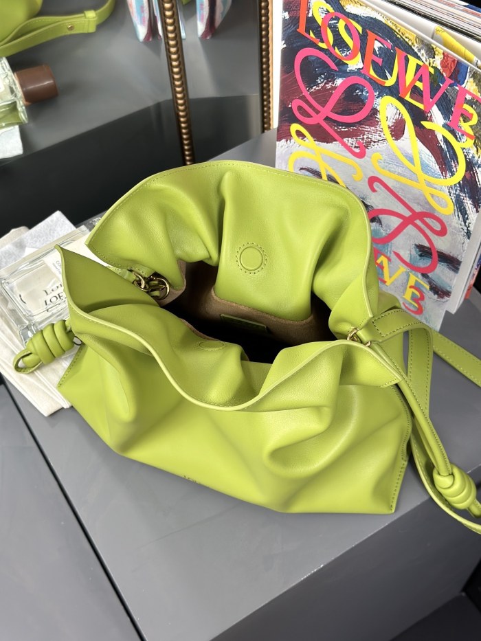 Medium Flamenco clutch in nappa calfskin“30*24.5*10.5CM”-086=