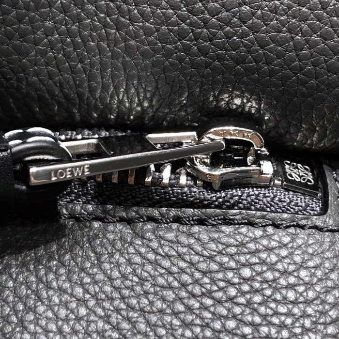 Medium Puzzle bag in soft grained calfskin“29*18*12CM”-027=