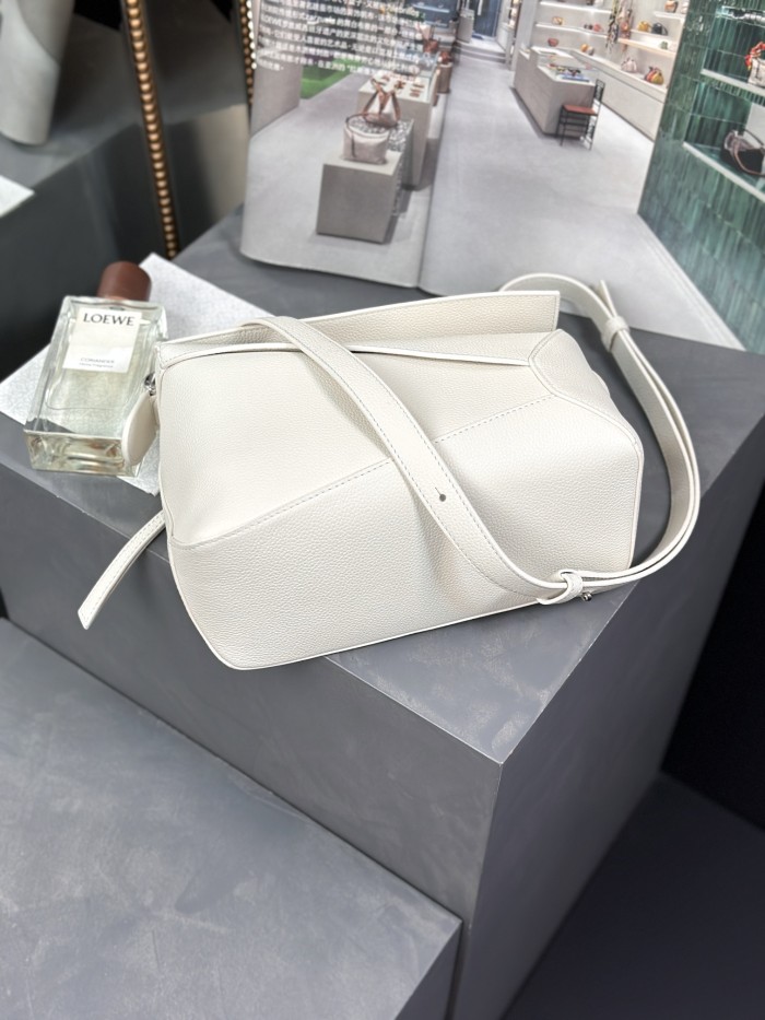 Small Puzzle Edge bag in soft grained calfskin“24*16*10.5CM”-086=
