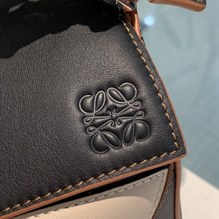 Small Puzzle Edge bag in classic calfskin“24*16*10.5CM”-027=