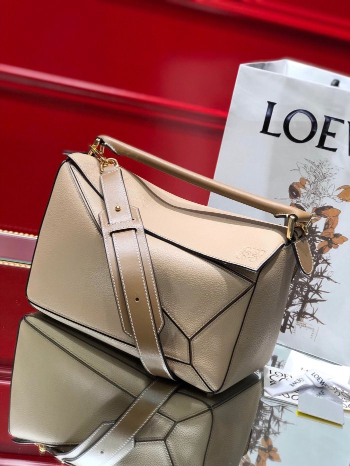 Medium Puzzle bag in soft grained calfskin“29*18*12CM”-027=