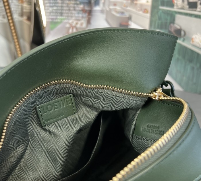 Small Puzzle bag in smooth calfskin“24*16.5*10.5CM”-007=
