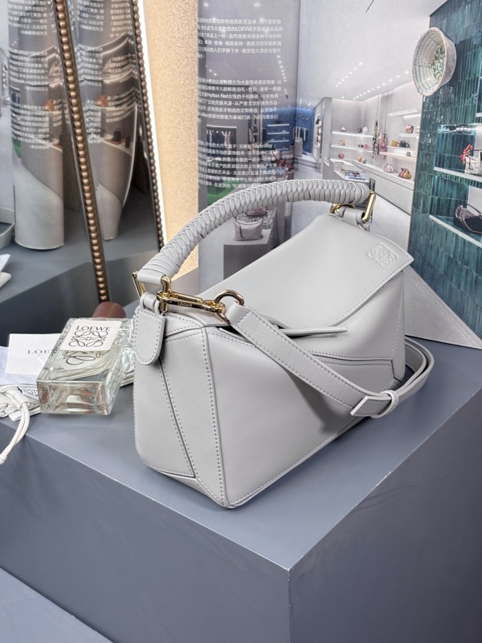 Small Puzzle bag in smooth calfskin“24*16*10.5CM”-057=