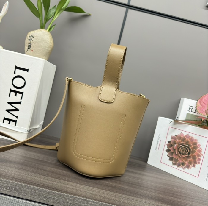 Pebble Bucket Bag In Soft Grained Calfskin“19.5*16*16CM”-037=