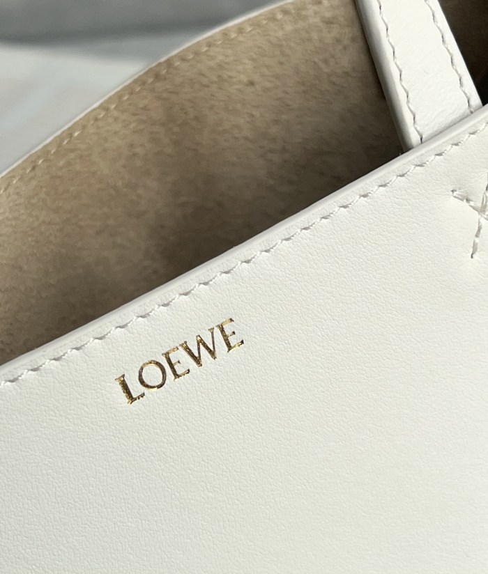 Puzzle Fold Tote In Shiny Calfskin“20*16.5*9.5CM”-057=
