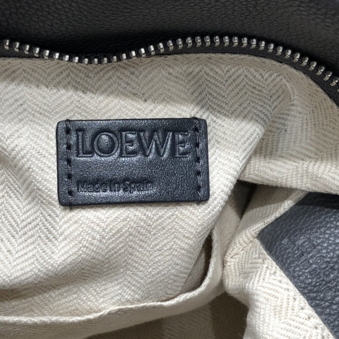 Medium Puzzle bag in soft grained calfskin“29*18*12CM”-027=
