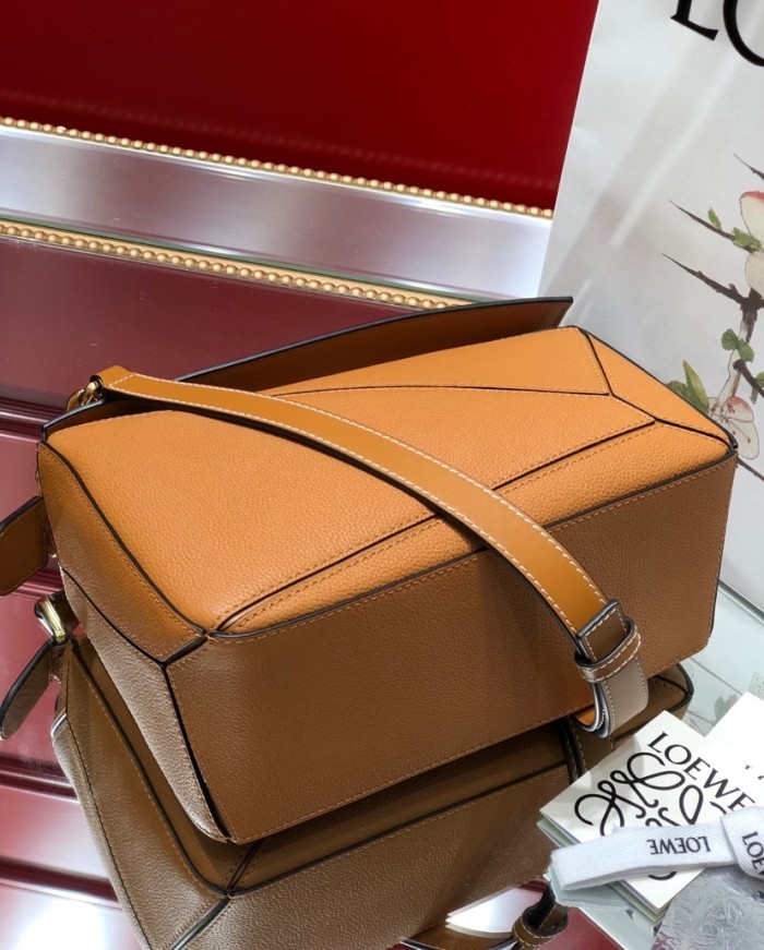 Small Puzzle bag in soft grained calfskin“24*14*11CM”-066=