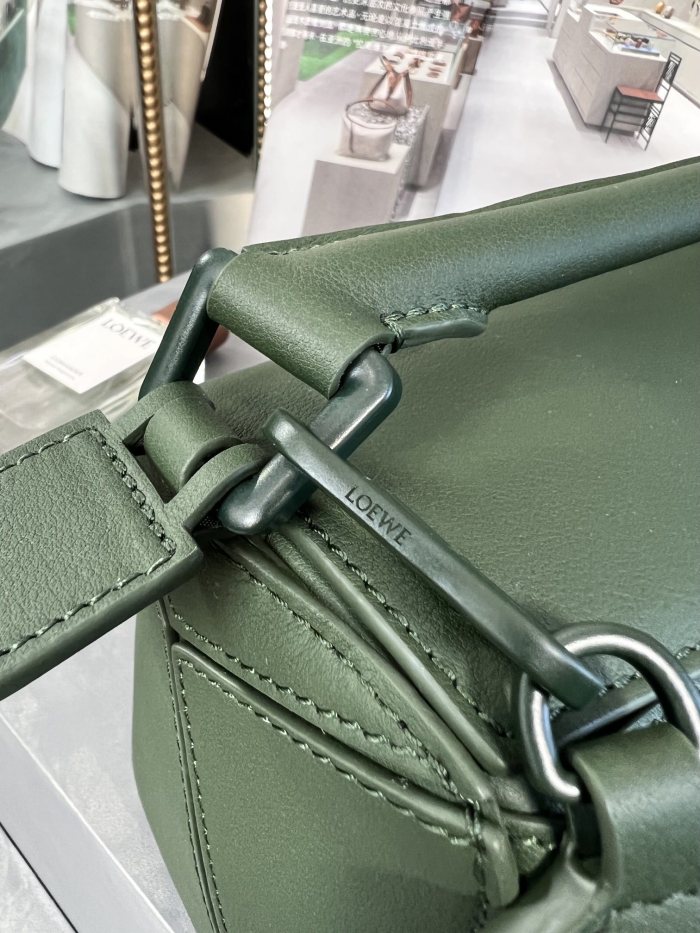 Small Puzzle bag in smooth calfskin“24*16.5*10.5CM”-007=